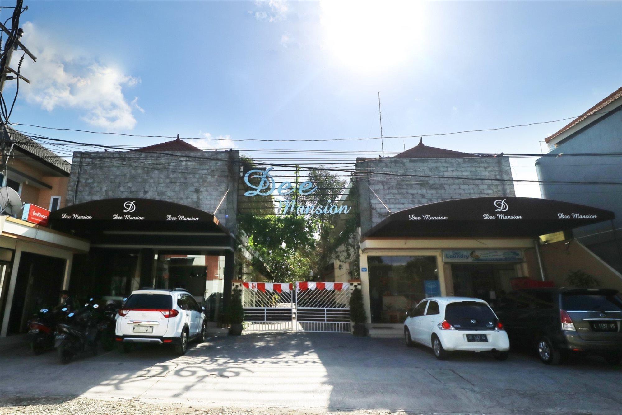 Dee Mansion Denpasar Exterior foto