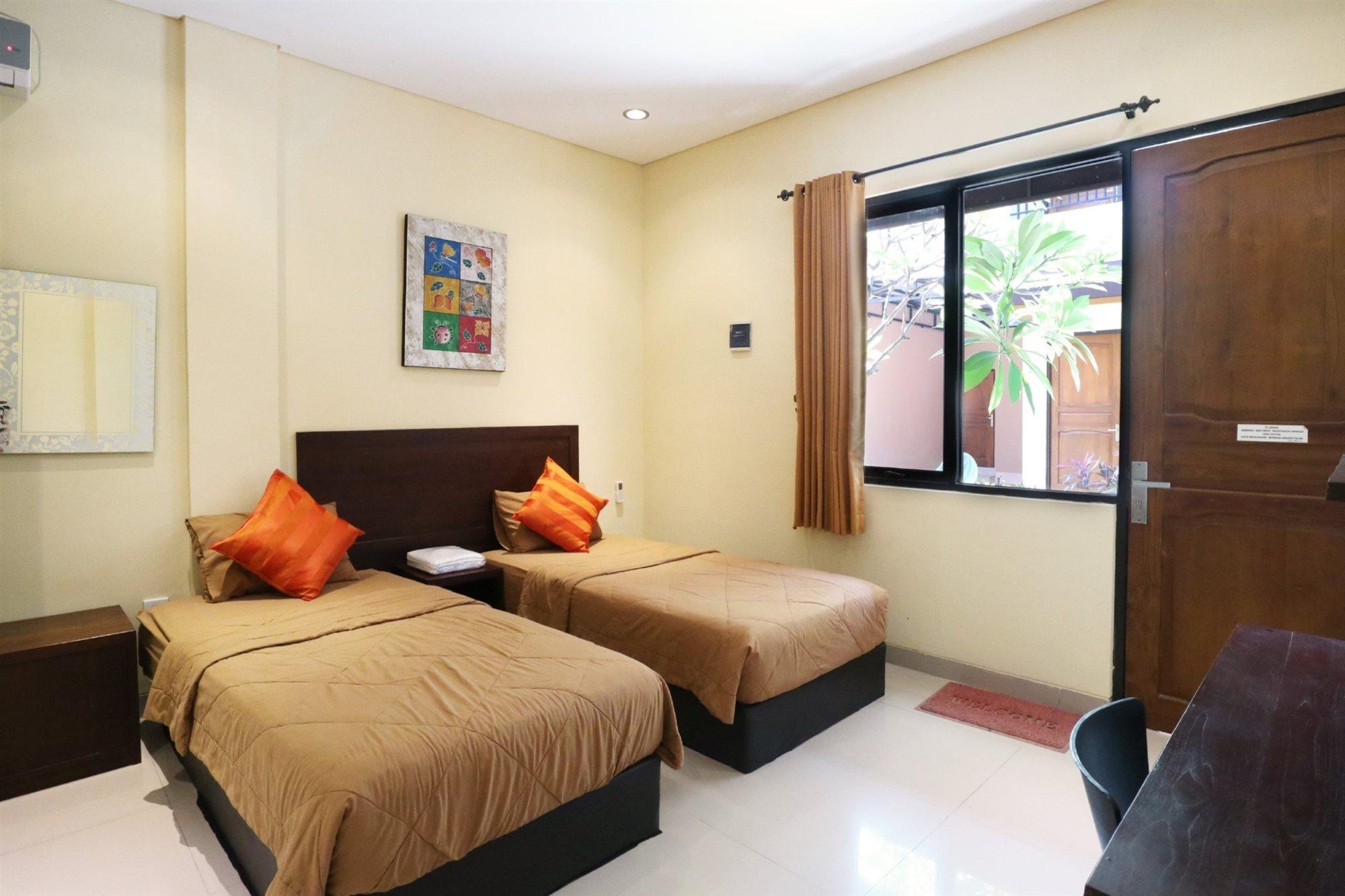Dee Mansion Denpasar Exterior foto