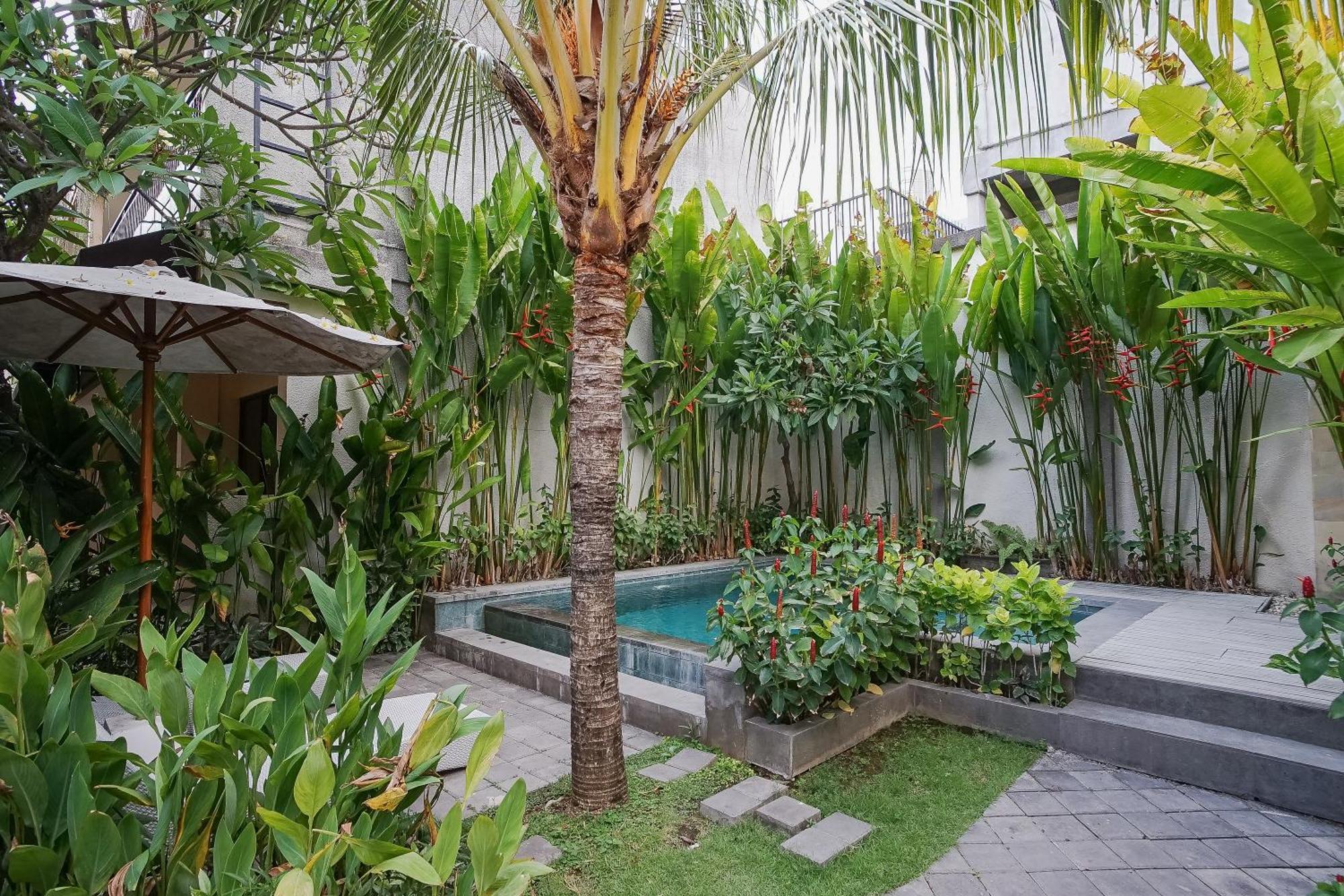 Dee Mansion Denpasar Exterior foto