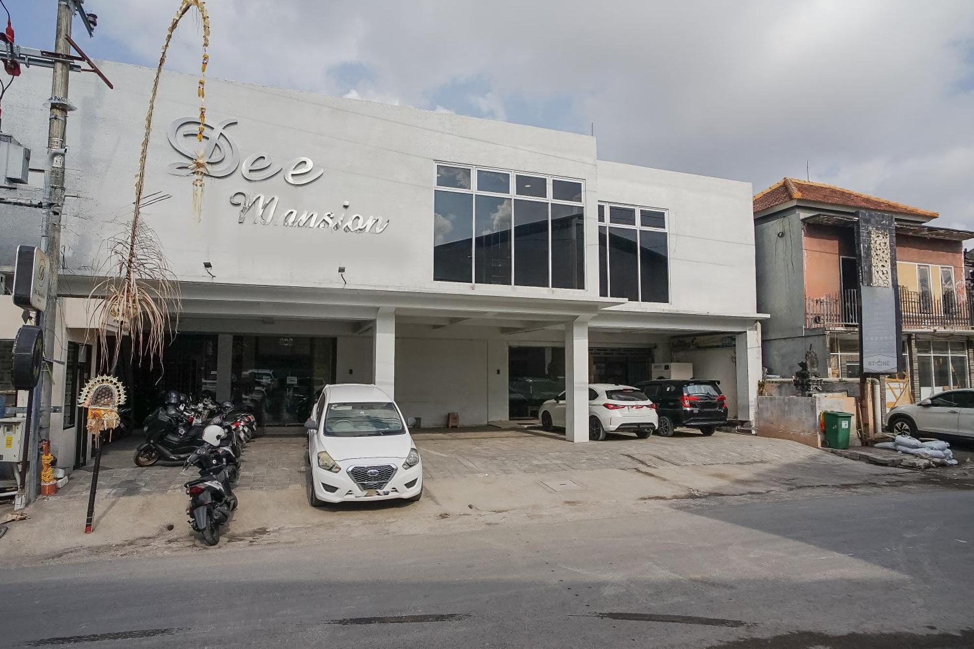 Dee Mansion Denpasar Exterior foto