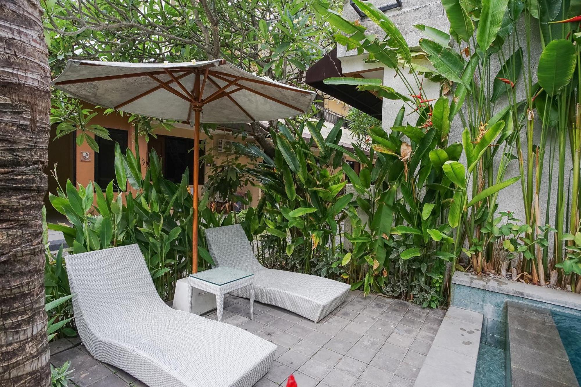 Dee Mansion Denpasar Exterior foto