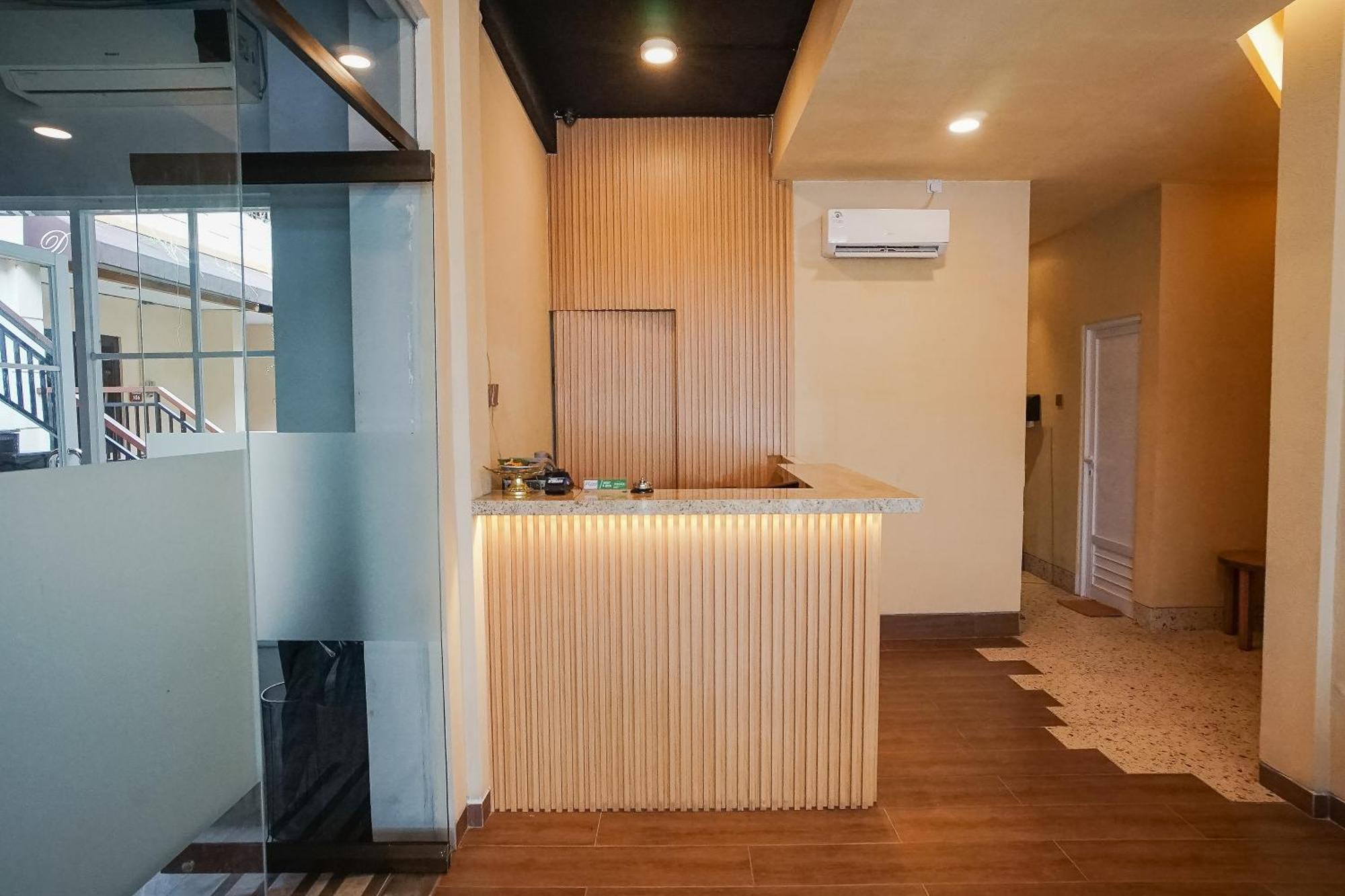 Dee Mansion Denpasar Exterior foto