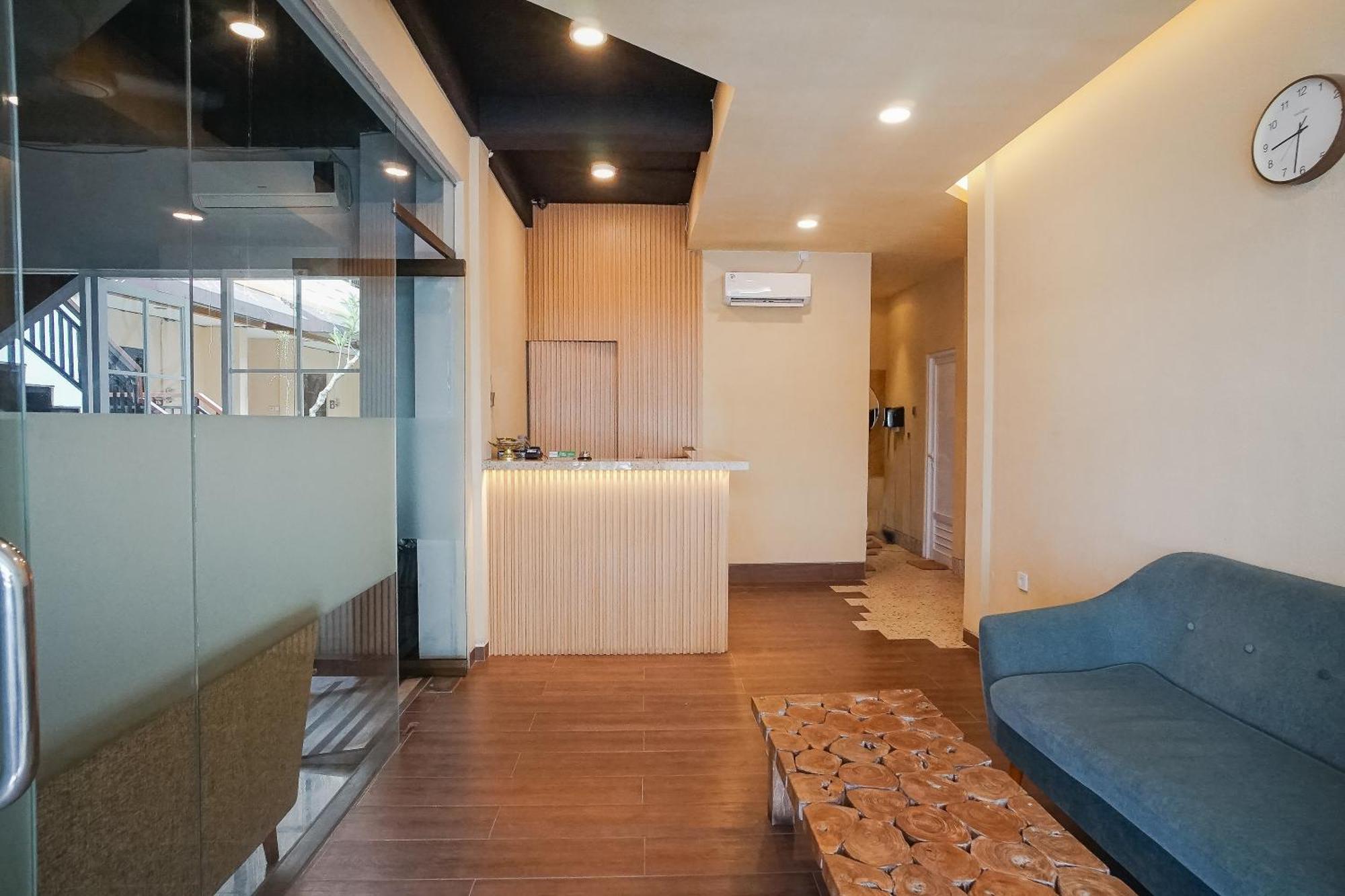 Dee Mansion Denpasar Exterior foto