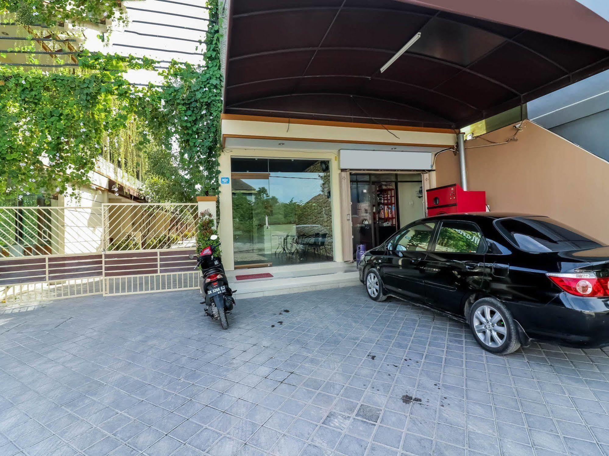 Dee Mansion Denpasar Exterior foto